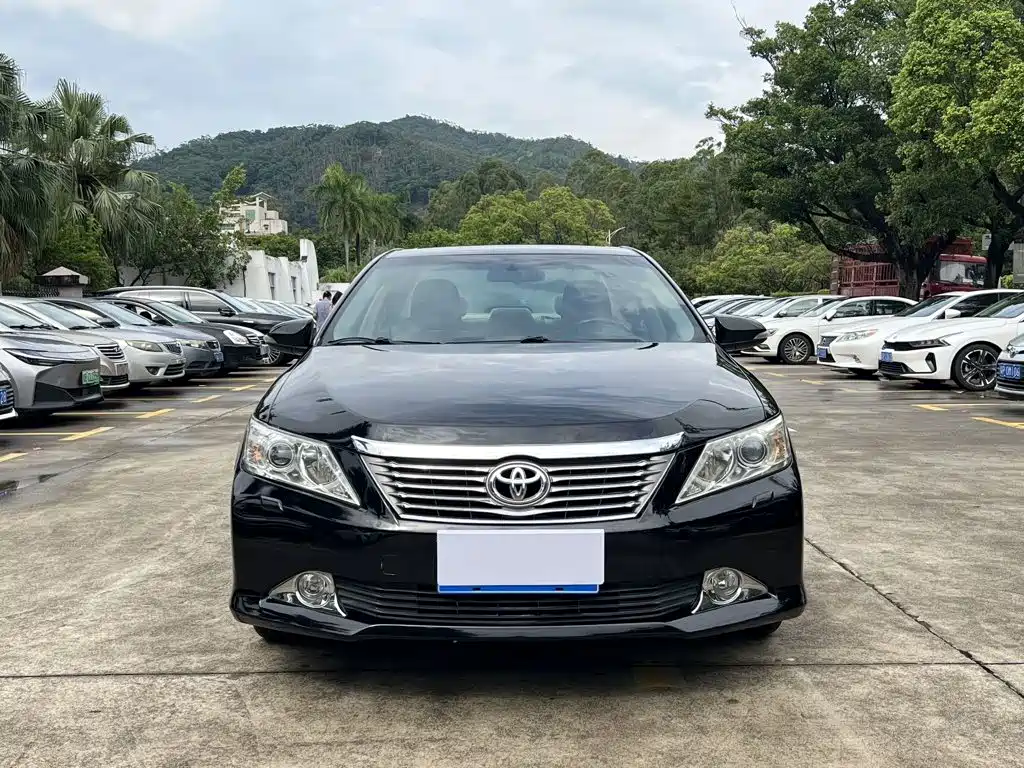 Toyota Camry — миниатюра 2