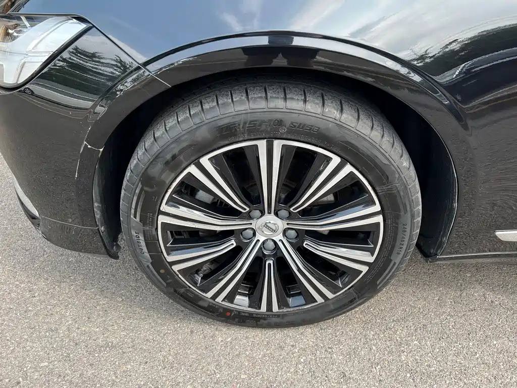 Volvo S90 — миниатюра 15