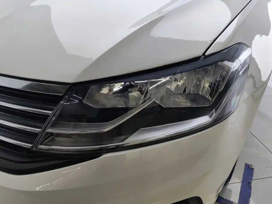 Volkswagen Lavida — миниатюра 5
