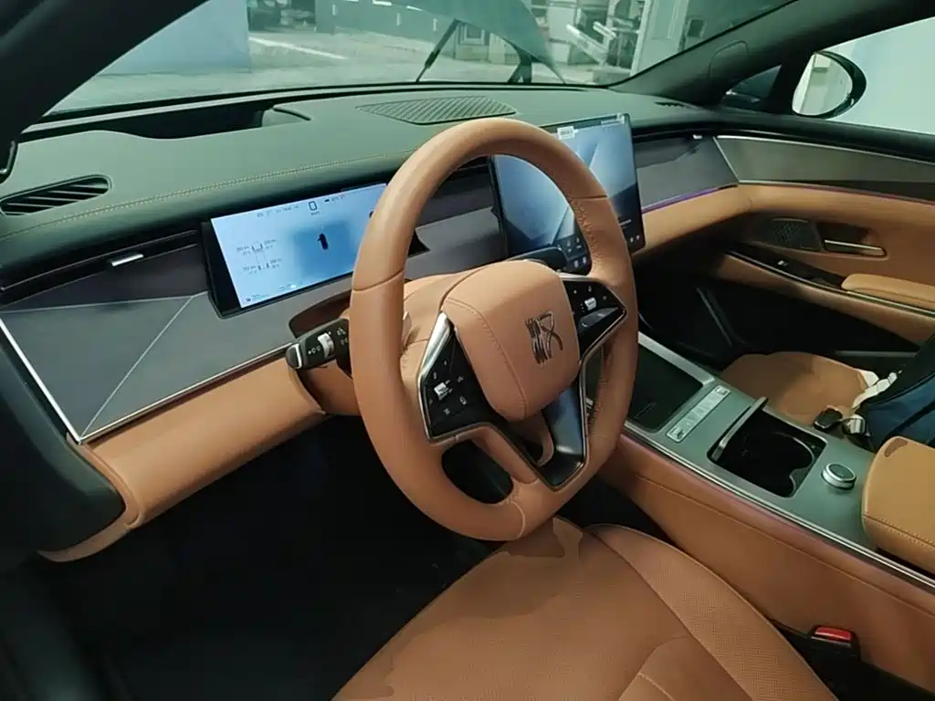 BYD Han L — миниатюра 10
