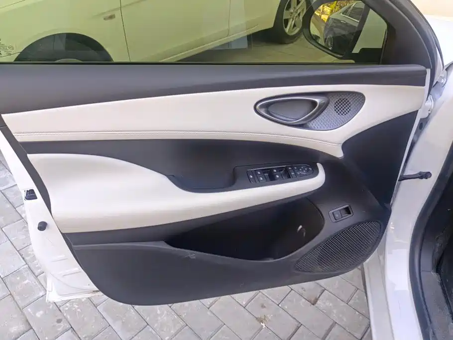 BYD Seal 05 DM-i — миниатюра 7