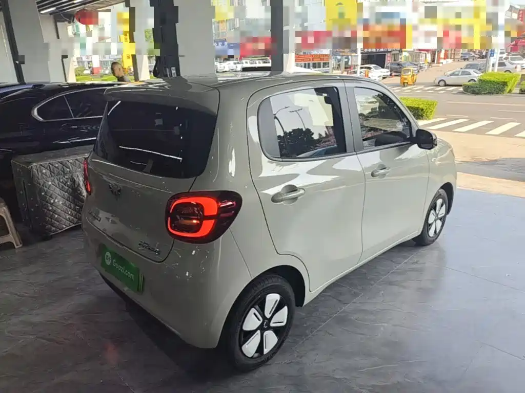 Wuling MINIEV — миниатюра 7