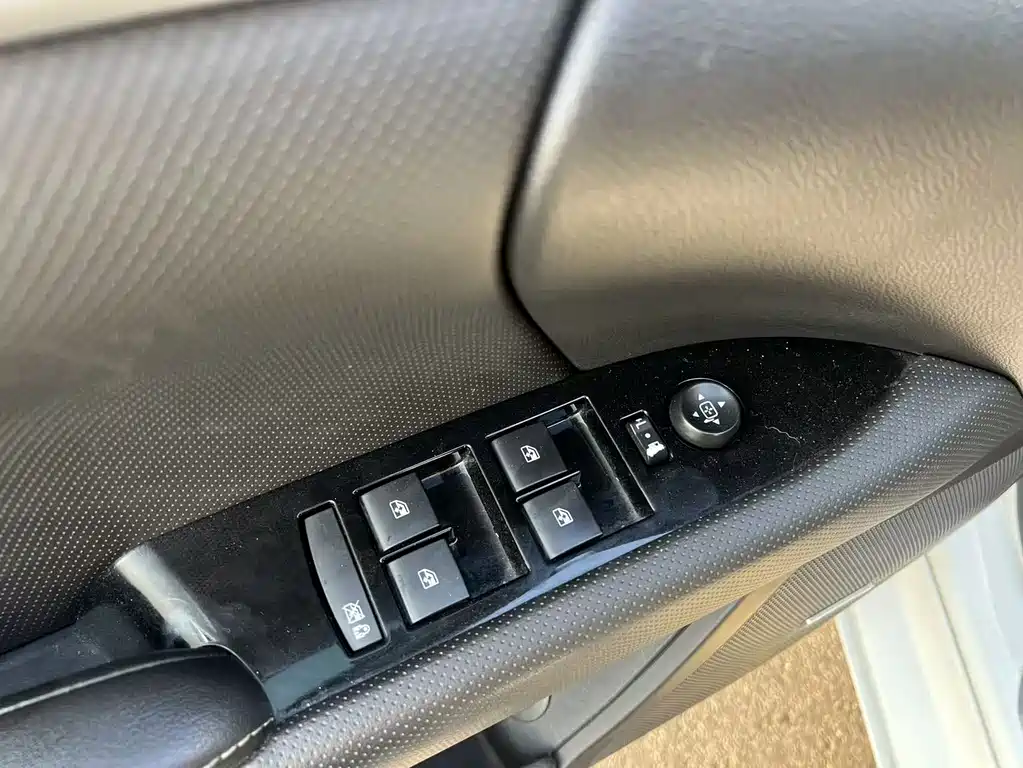 Cadillac XTS — миниатюра 8
