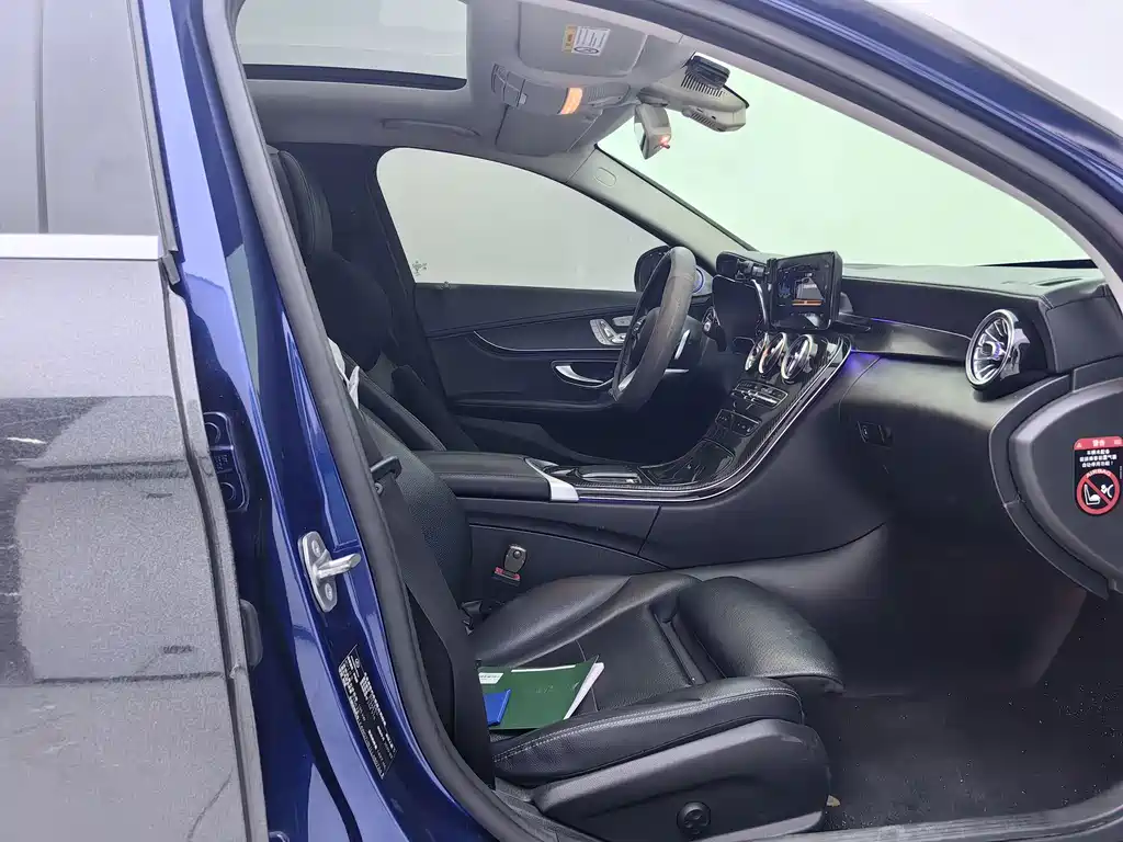 Mercedes-Benz C-Class — миниатюра 9