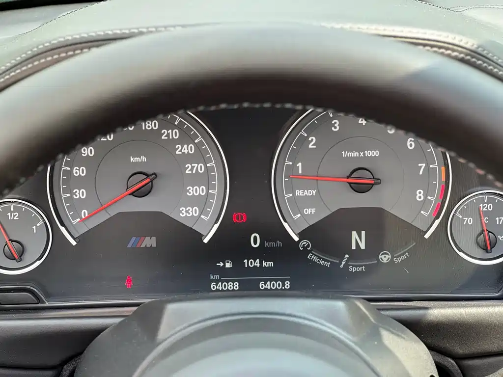 BMW M4 — миниатюра 6