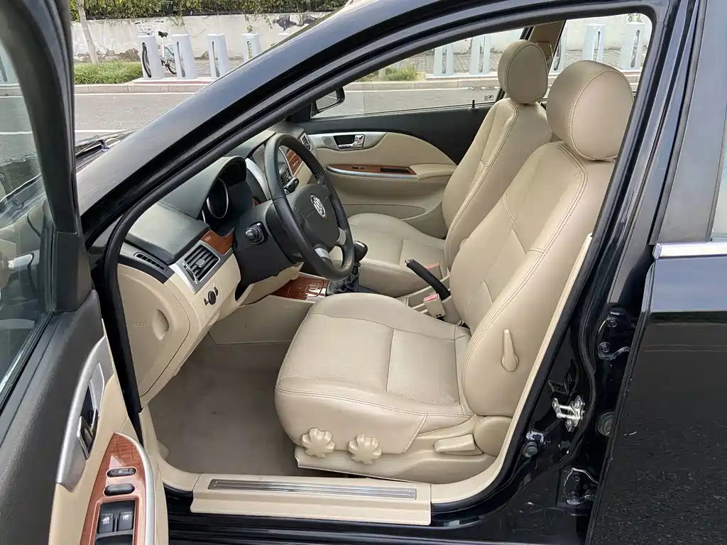 Buick Excelle — миниатюра 7