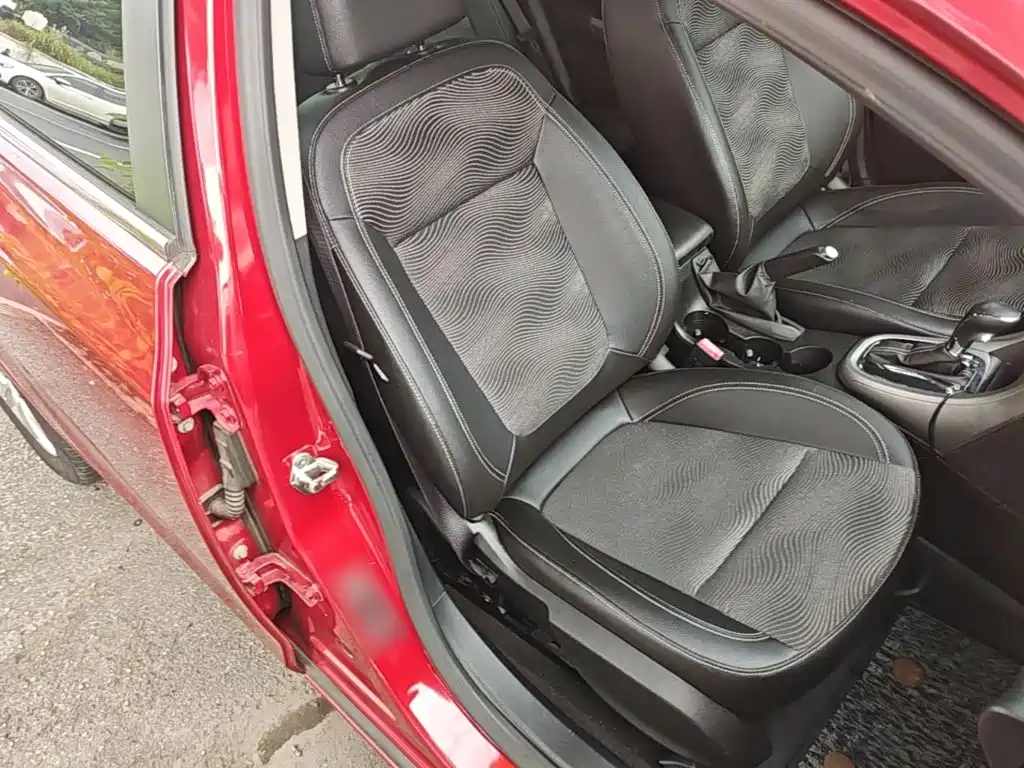 Buick Excelle — фотографии объявления, Фото 25