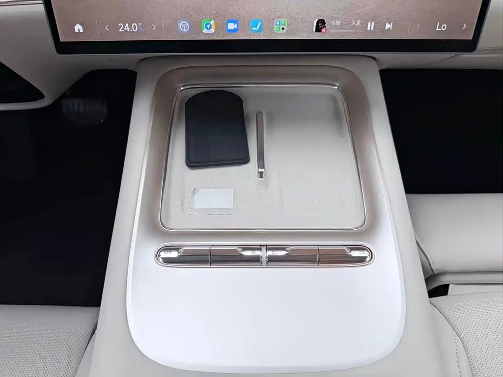 Xiaomi SU7 — миниатюра 10