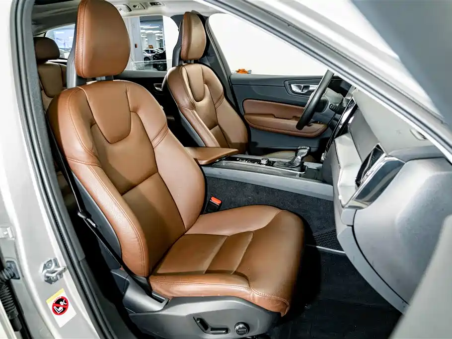 Volvo XC60 — миниатюра 19