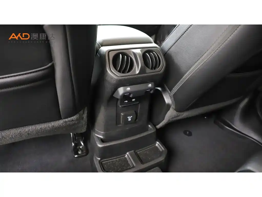 Jeep Wrangler — миниатюра 9