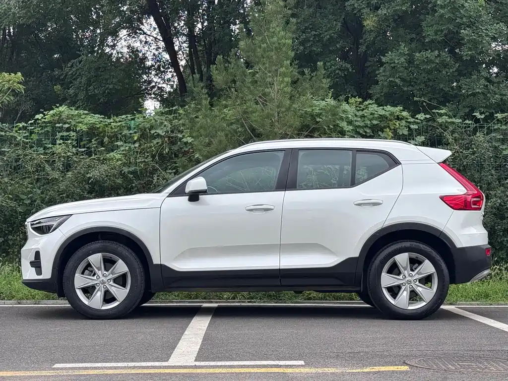 Volvo XC40 — миниатюра 4