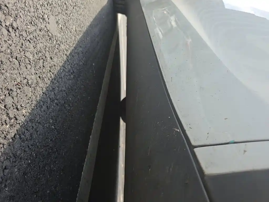 Tesla Model Y — миниатюра 20