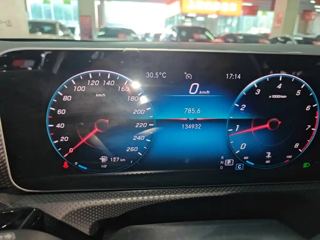 Mercedes-Benz A-Class — миниатюра 12