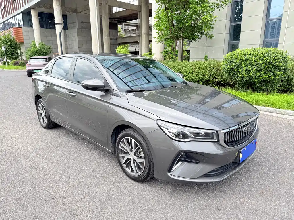Geely Emgrand 2023 4 Champion 1.5L CVT Luxury