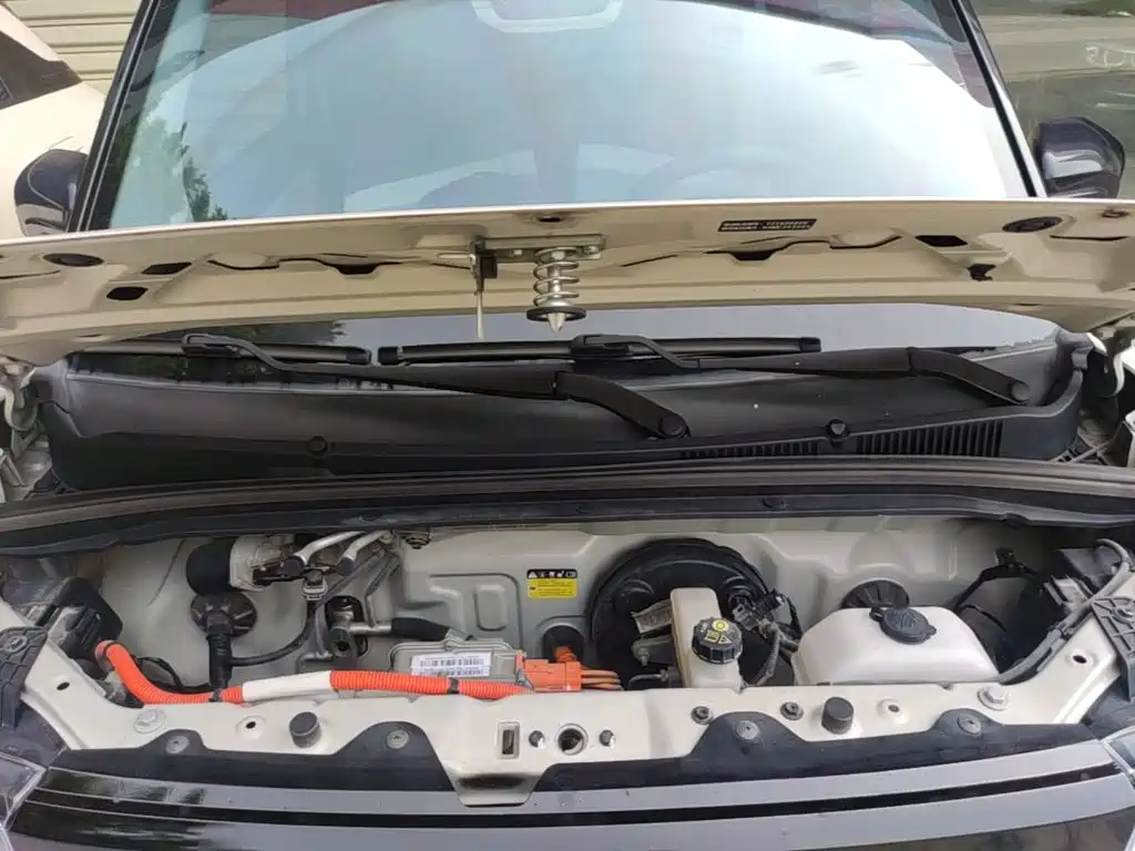 Wuling MINIEV — миниатюра 20
