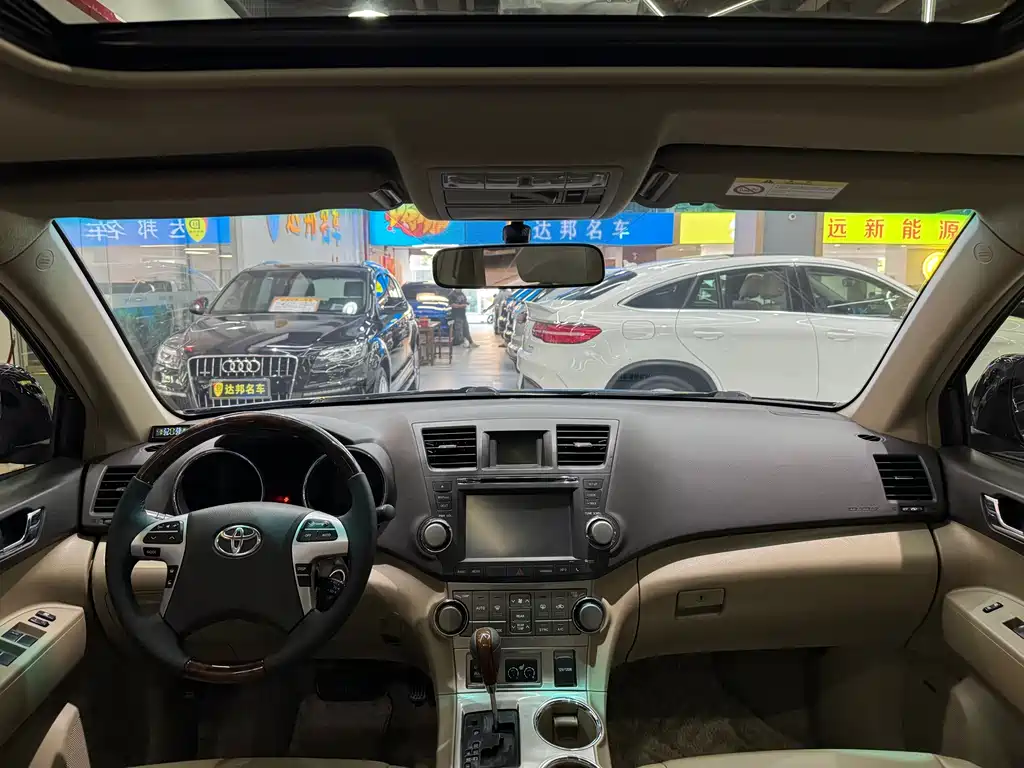 Toyota Highlander — миниатюра 11