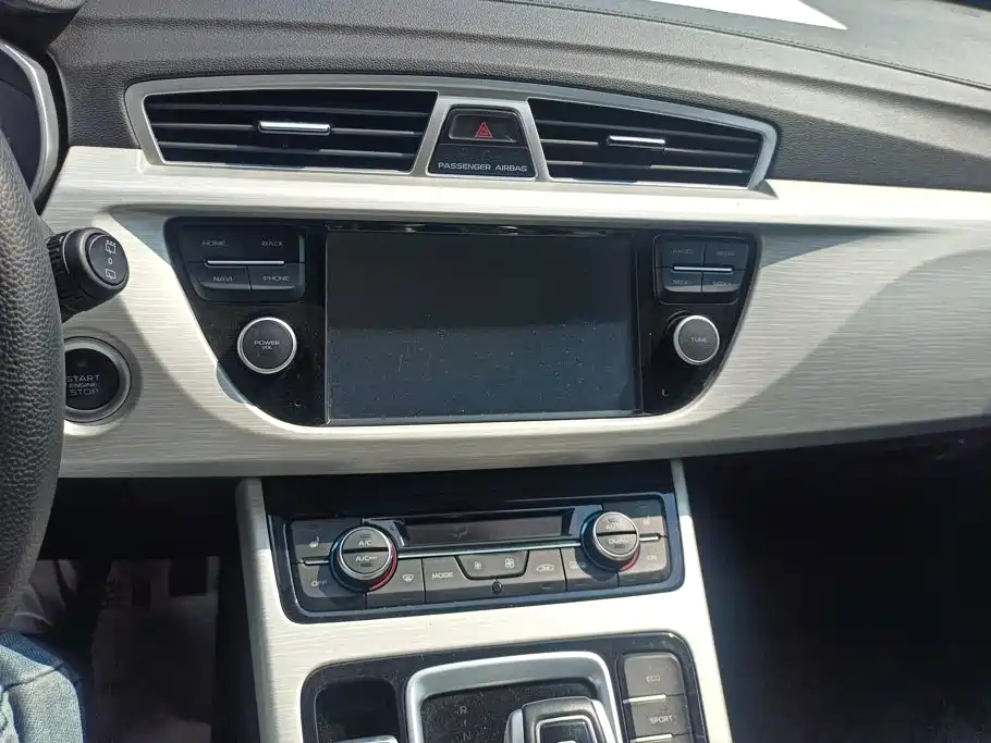 Geely Boyue — миниатюра 13