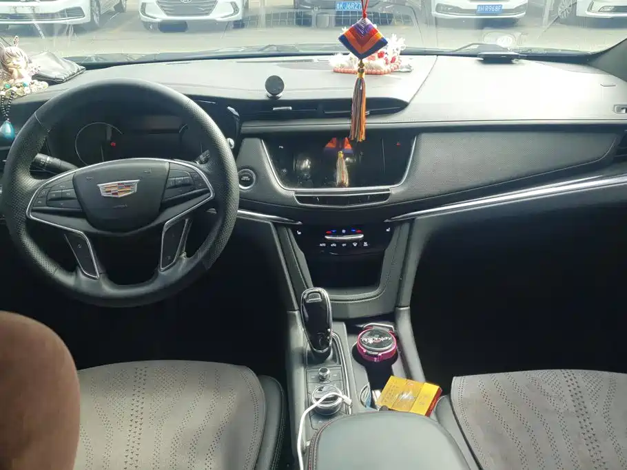 Cadillac XT5 — миниатюра 12