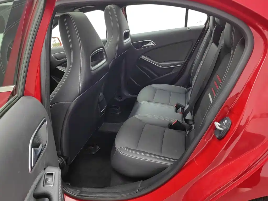 Mercedes-Benz A-Class (Import) — миниатюра 15
