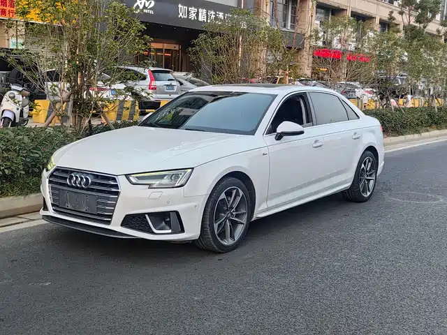 AUDI A4L