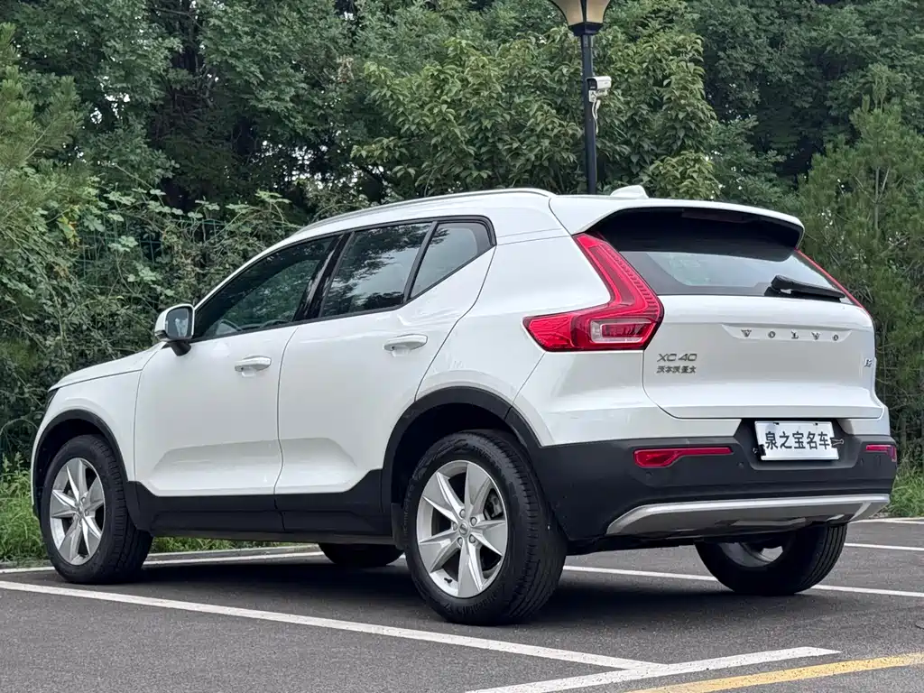 Volvo XC40 — миниатюра 5