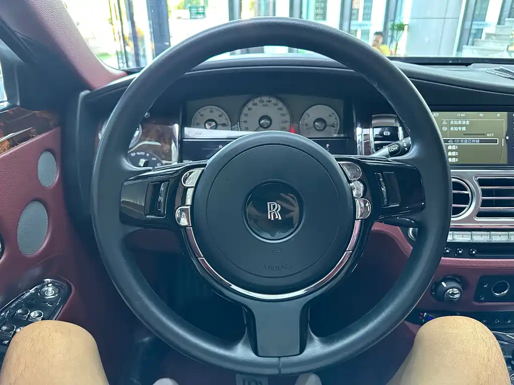 Rolls-Royce Ghost — миниатюра 11