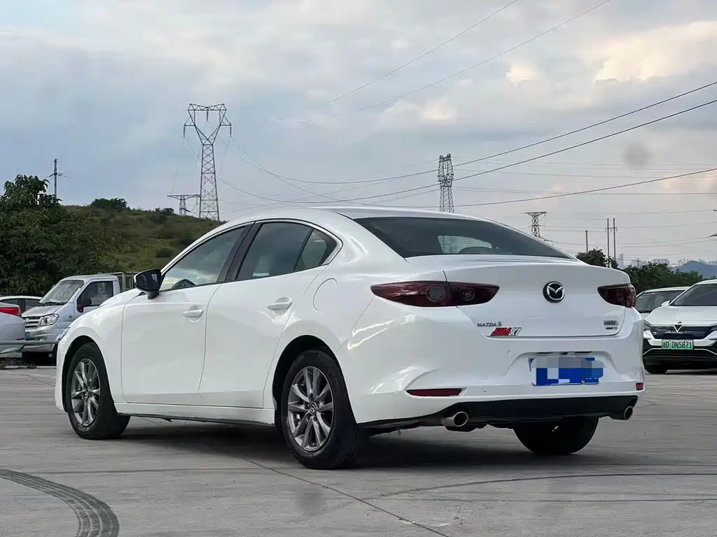 Mazda 3 Axela — миниатюра 18