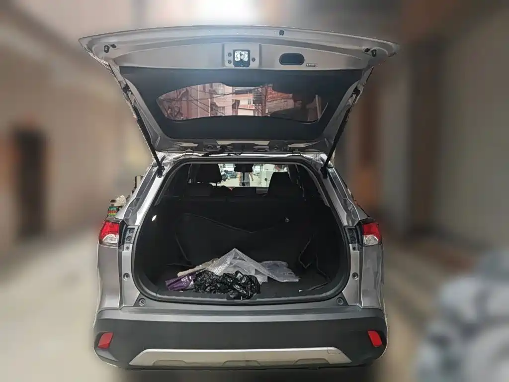 Toyota Corolla Cross — миниатюра 10
