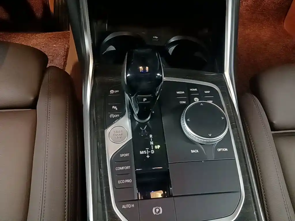BMW 3 Series — миниатюра 14