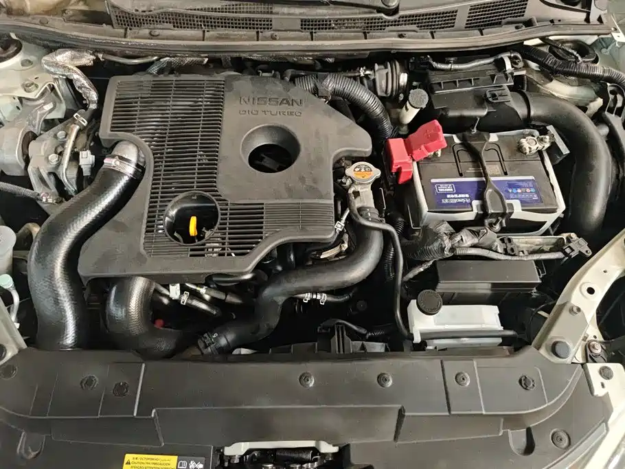 Nissan Tiida — миниатюра 10