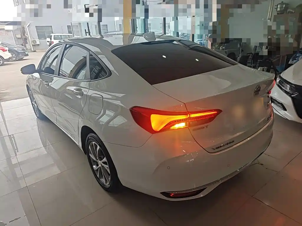 Buick Verano — миниатюра 5