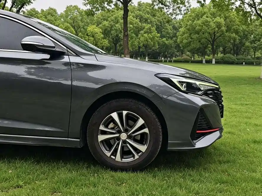 Changan Eado — миниатюра 7
