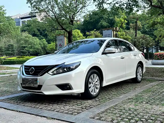 NISSAN TEANA 2018