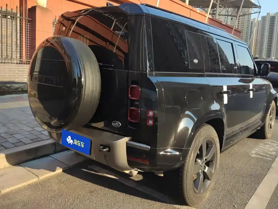 Land Rover Defender — миниатюра 3
