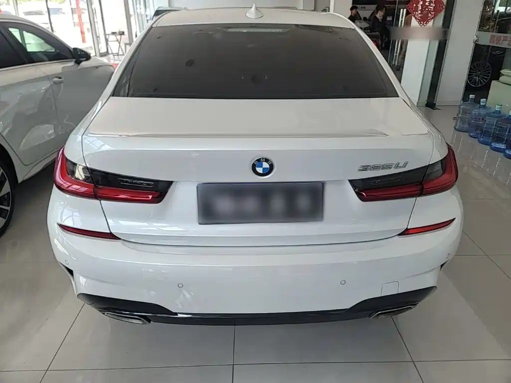 BMW 3 Series — миниатюра 6