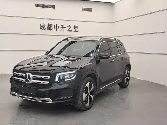 MERCEDES BENZ GLB