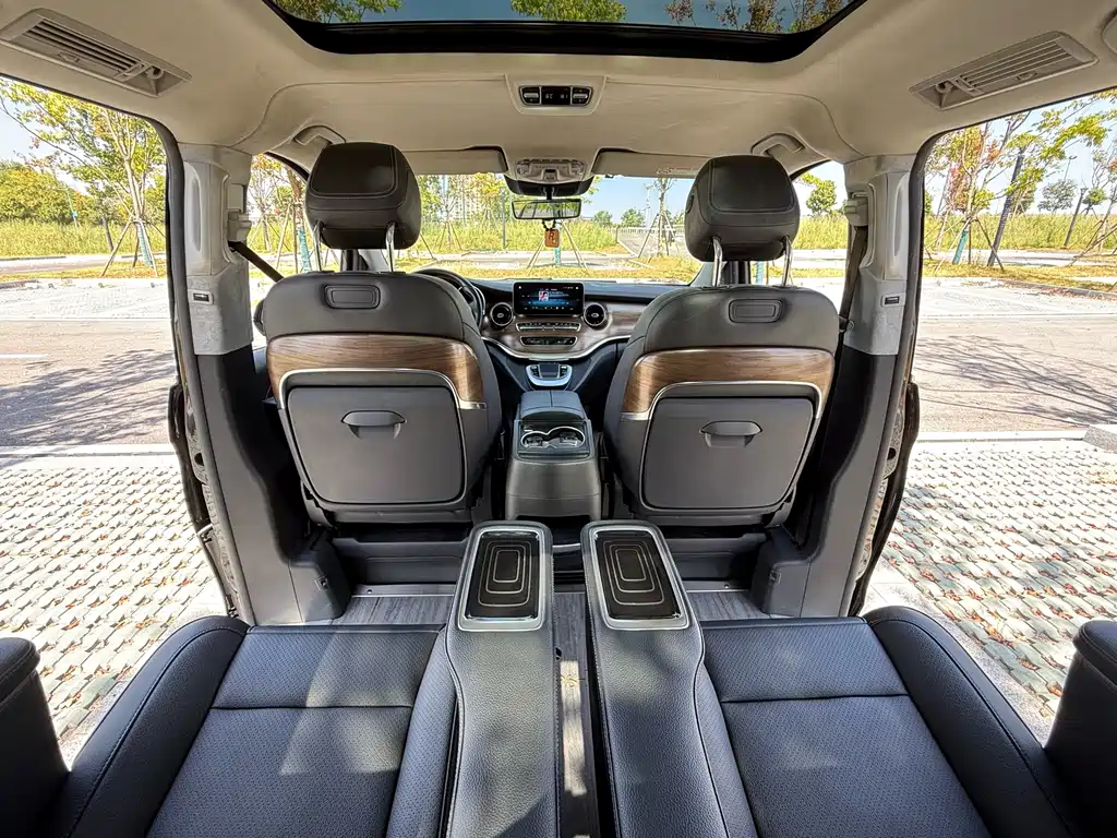 MERCEDES-BENZ V CLASS