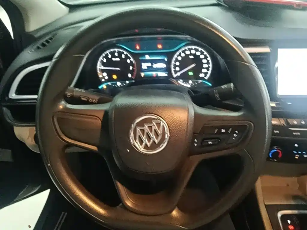 Buick Excelle — миниатюра 11