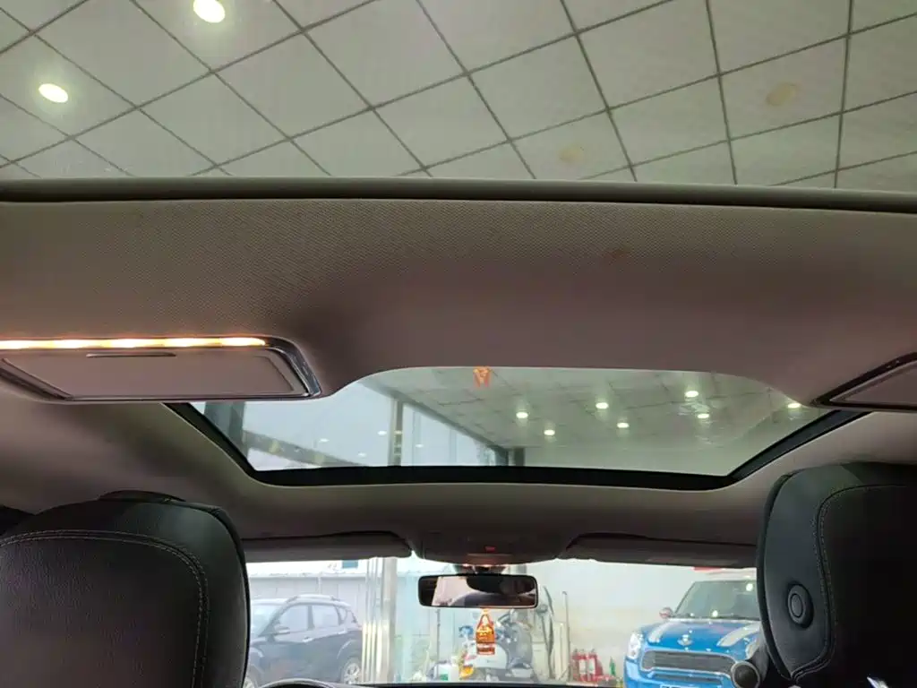 Mercedes-Benz C-Class — миниатюра 18