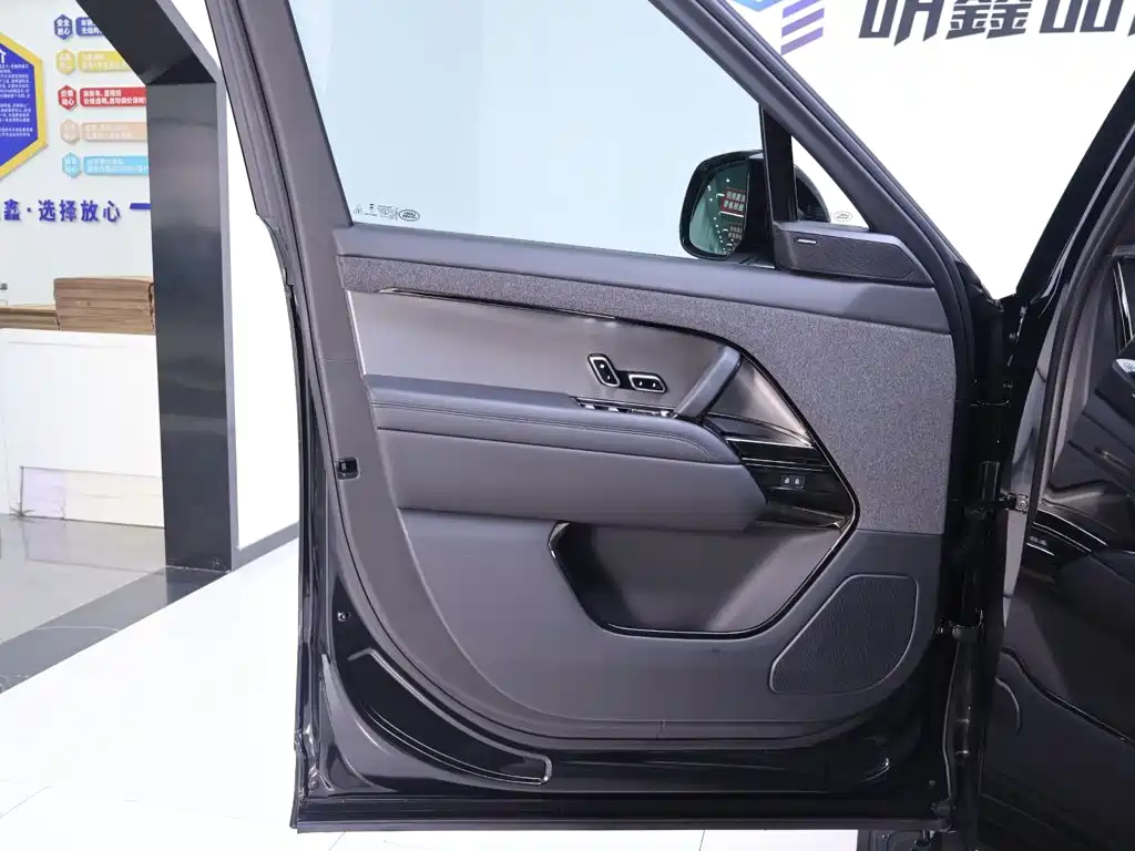 Land Rover Sport — миниатюра 18