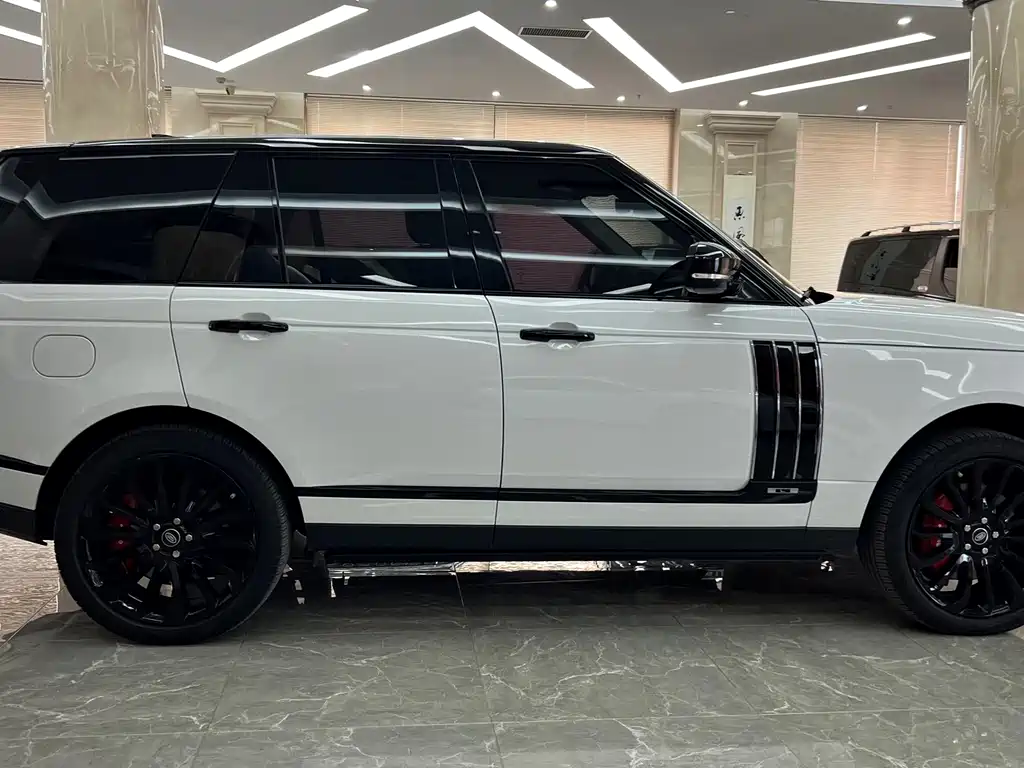 Land Rover Range Rover — миниатюра 4