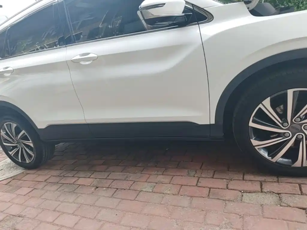 Geely Binyue — миниатюра 21