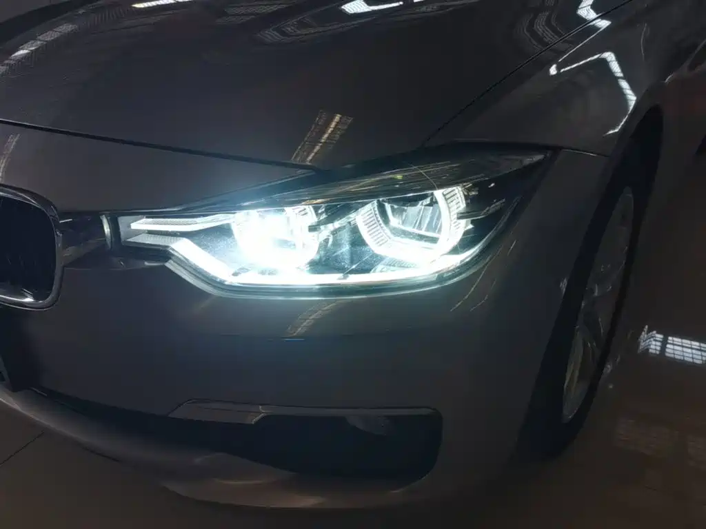 BMW 3 Series — миниатюра 24