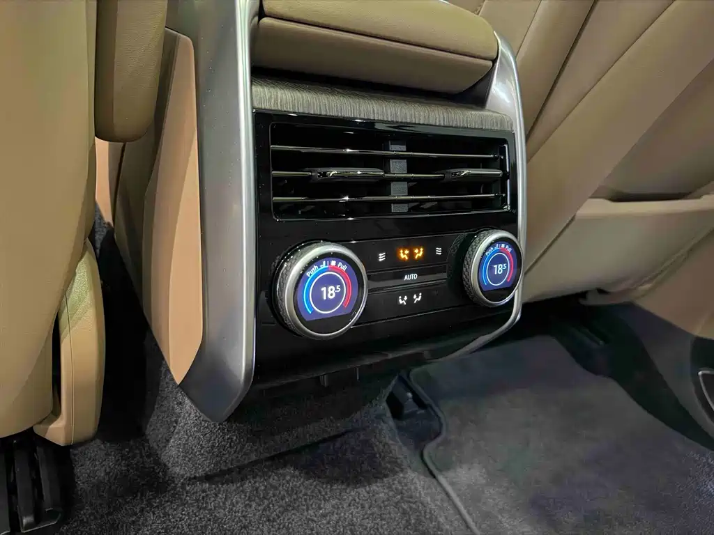 Land Rover Range Rover — миниатюра 16