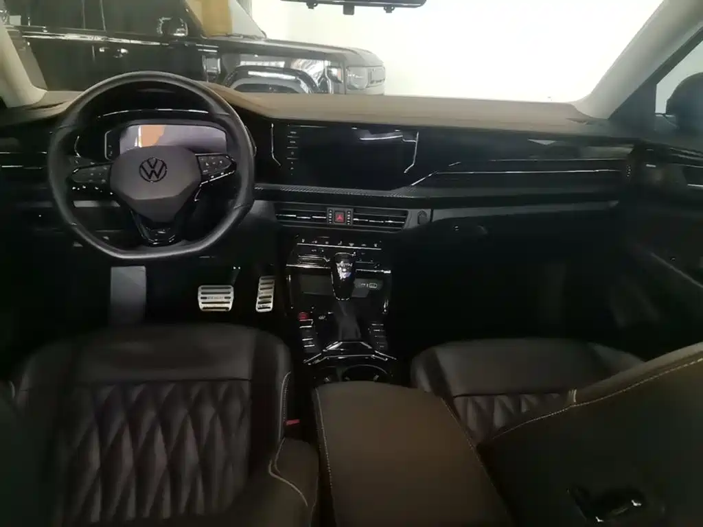 Volkswagen Passat — миниатюра 10
