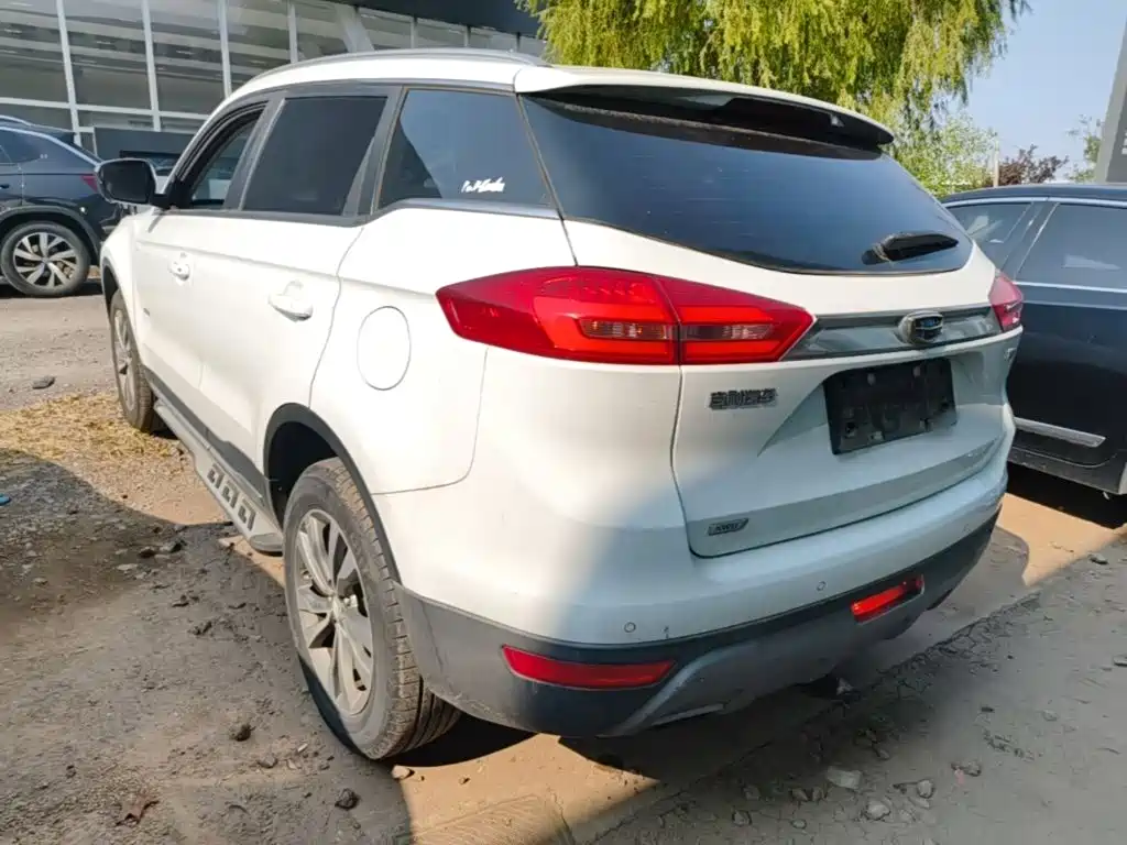 Geely Boyue — миниатюра 5