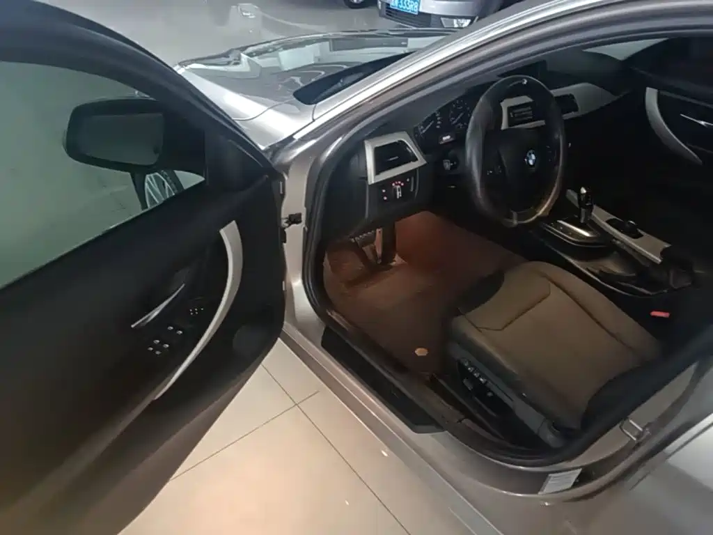 BMW 3 Series — миниатюра 16