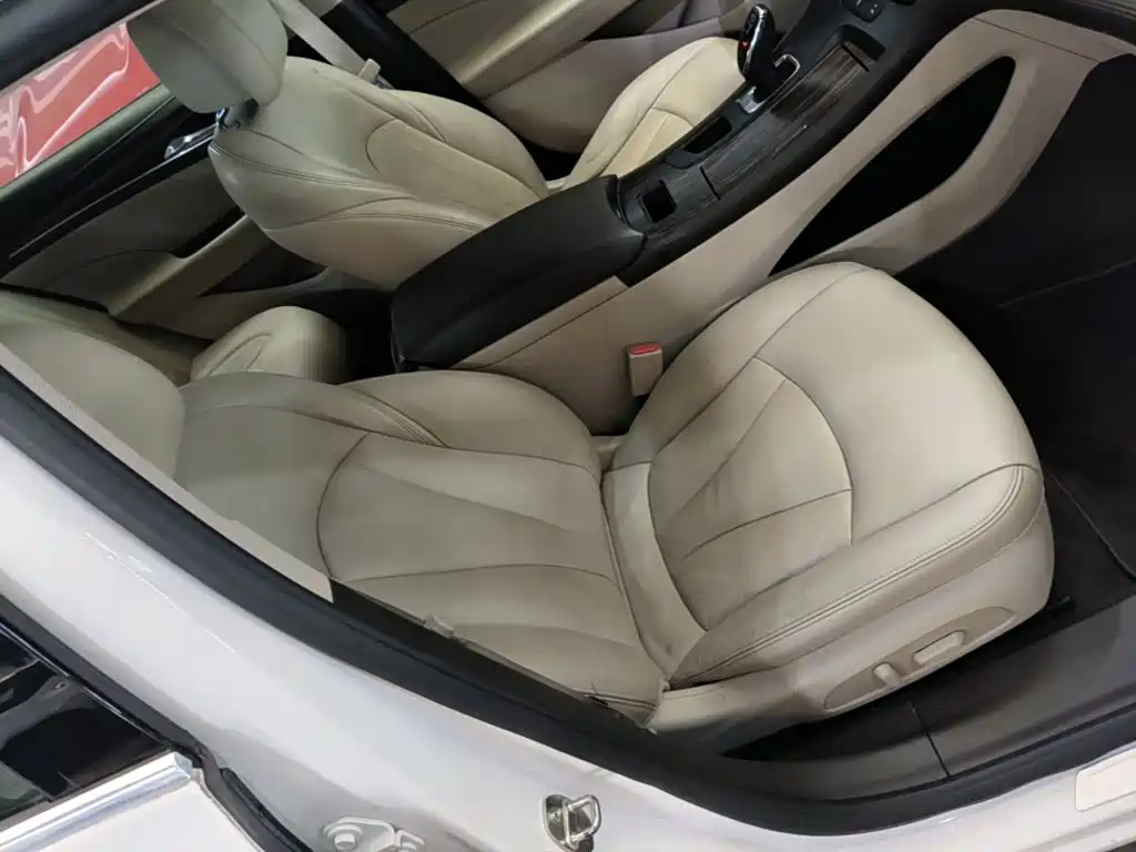Buick LaCrosse — миниатюра 25