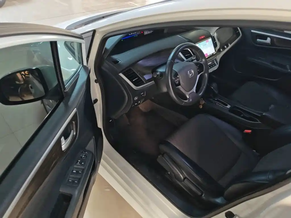 Honda Jade — миниатюра 16