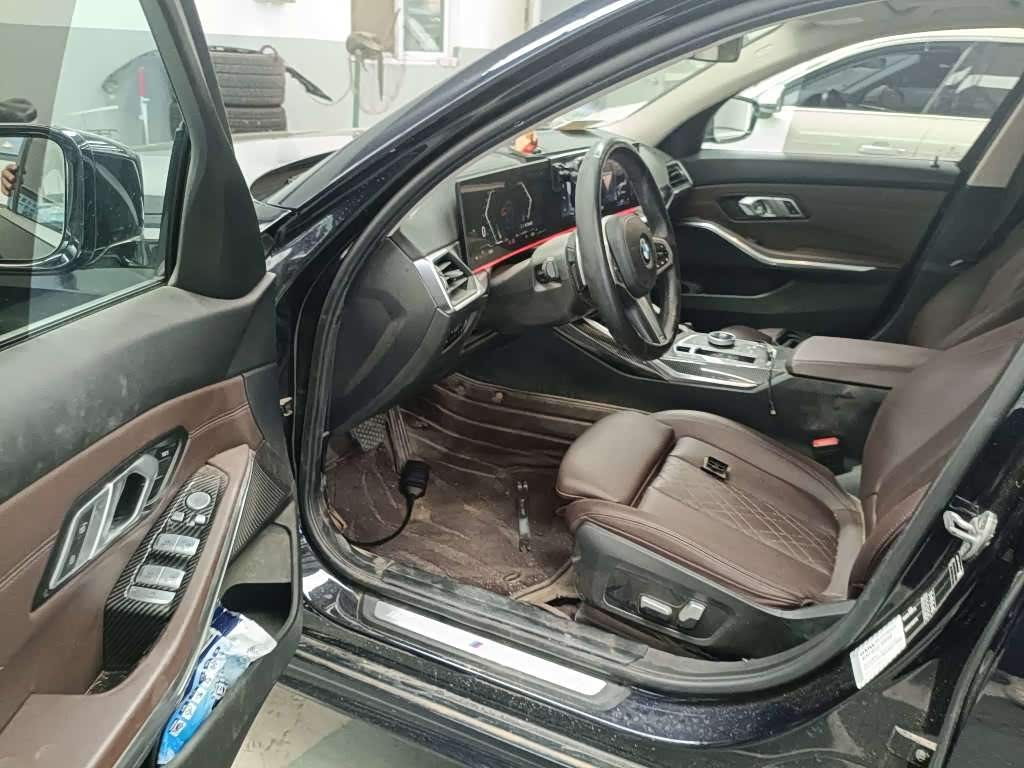 BMW 3 Series 2.0 л 2023 г. Чёрный, пробег 20500 км